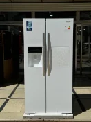 یخچال فریزر یونیوا ساید بای ساید سفید SBS56