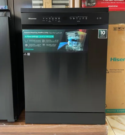ماشین ظرفشویی مشکی 16 نفره هایسنس 2025 مدل HS673C90BME