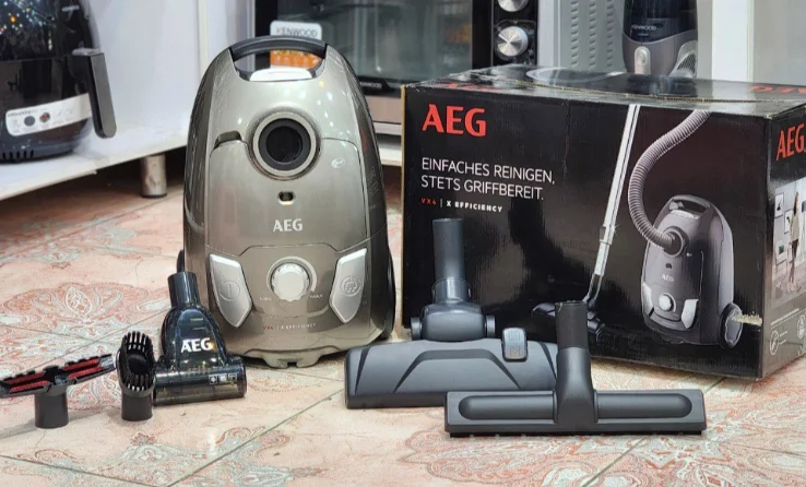 جاروبرقی آا گ مشکی مدل AEG VX4-1-EB